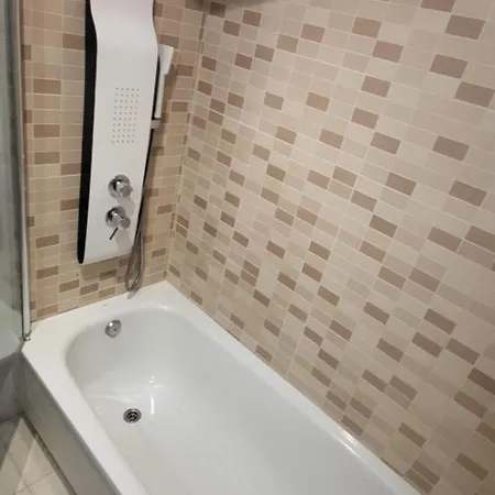 Cerca De Playas Con Garaje Apartment A Coruna